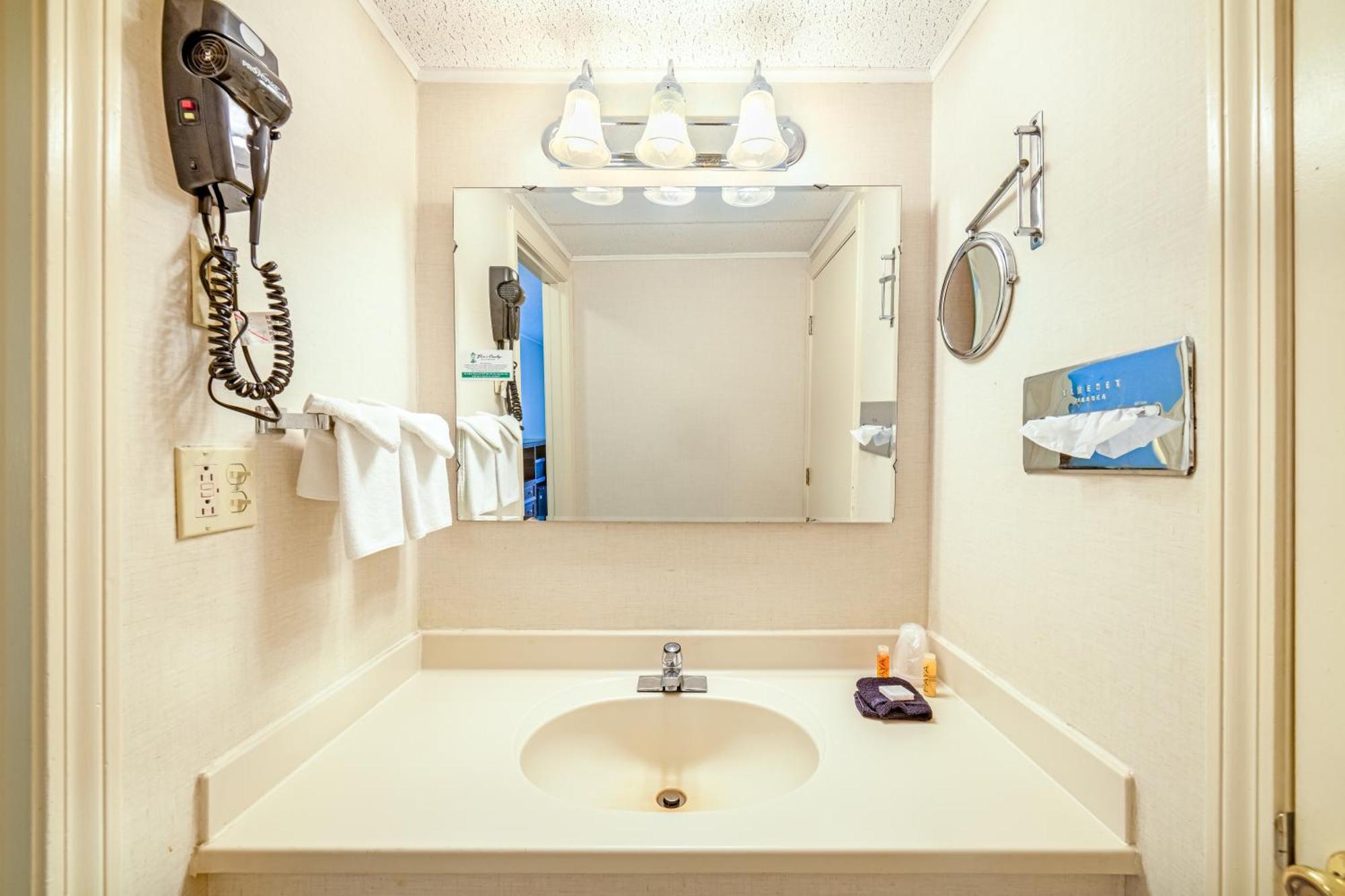 גורהאם Town & Country Inn & Resort מראה חיצוני תמונה