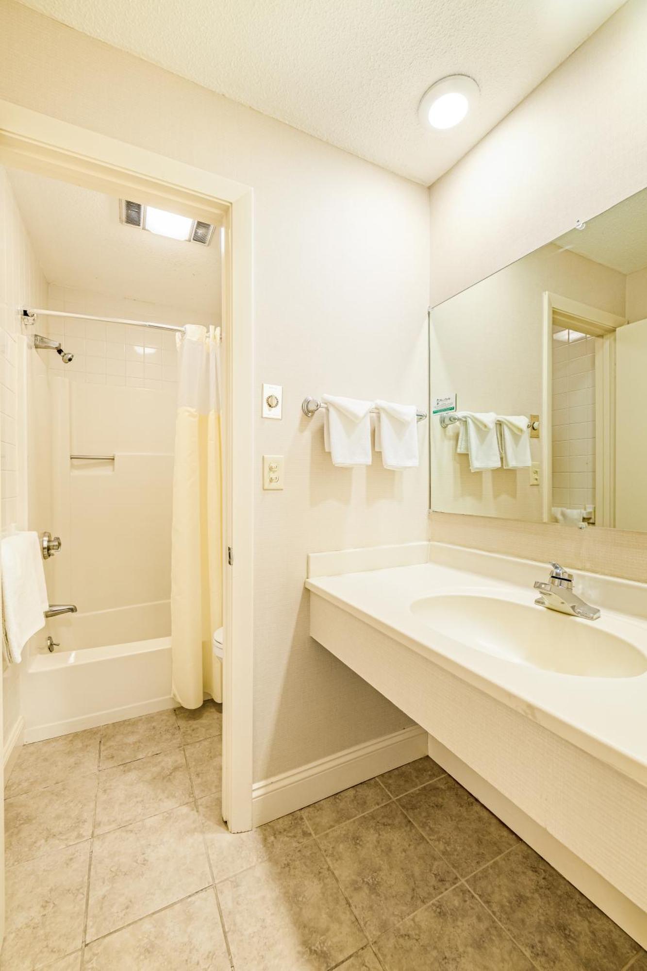 גורהאם Town & Country Inn & Resort מראה חיצוני תמונה